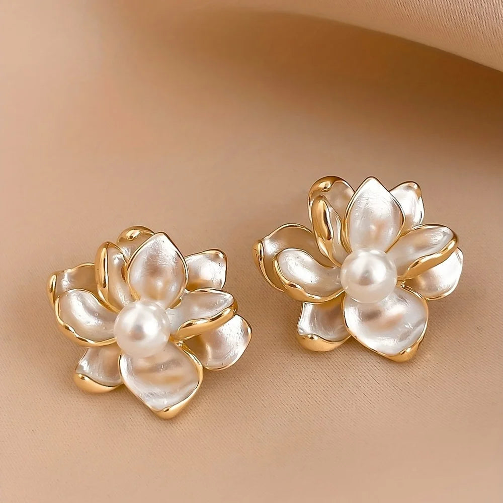 Aretes de Flor Blanca